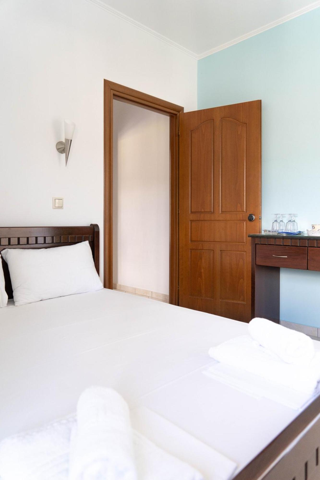 Hotel Alexandros Ammoudia Exterior photo
